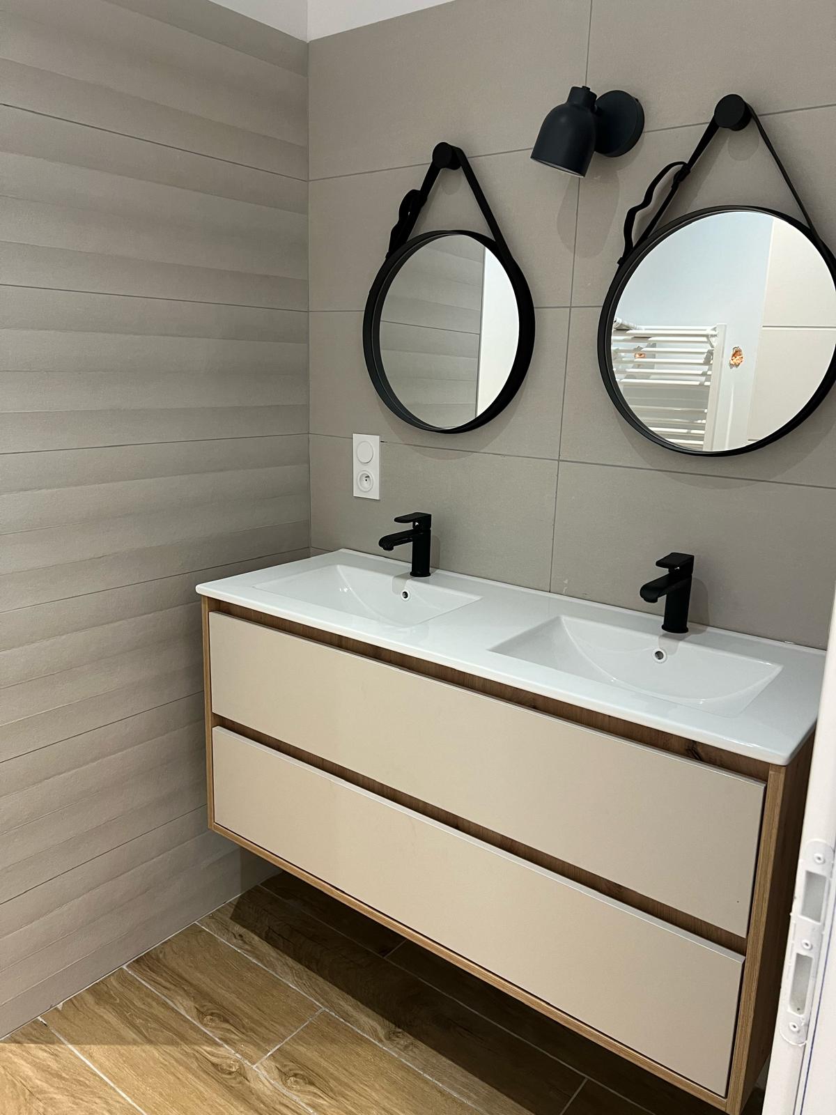 Salle de bain 1